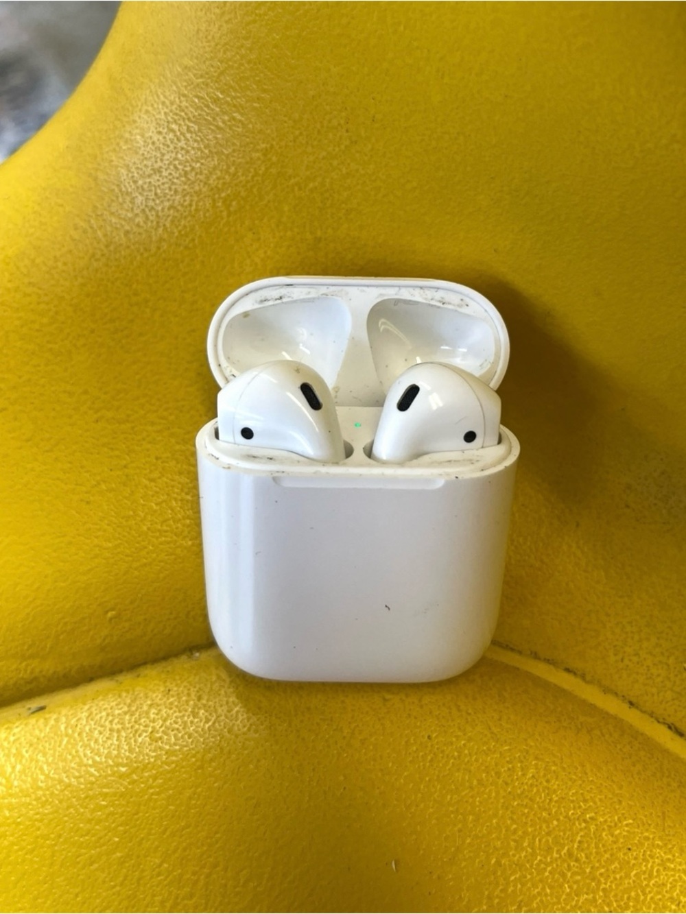 Apple AirPods
